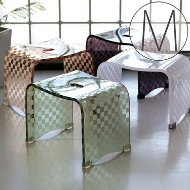 おしゃれなバスチェア11選 清潔感のあるアクリル製や香りのいい木製風呂椅子を紹介