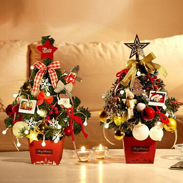 ミニクリスマスツリーおすすめ8選 卓上にも置けるおしゃれな小さいツリー