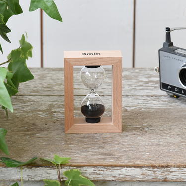 モダンからアンティークまでおしゃれなデザインの砂時計7選 プレゼントにもおすすめの変わったものも