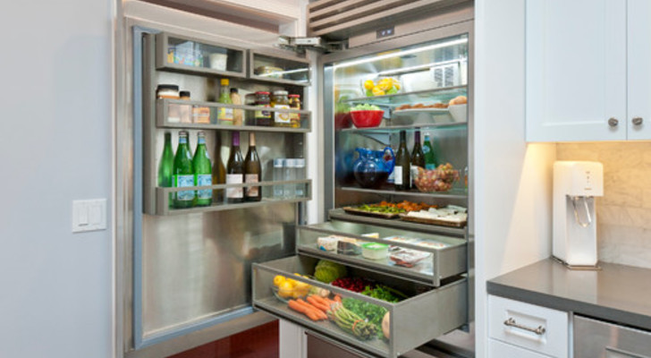 一人暮らしにおすすめの小型冷蔵庫の収納アイデア11選 便利な収納グッズも紹介
