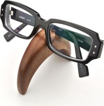 木製やブランド品のおしゃれな眼鏡スタンドおすすめ11選 デスクサイドや玄関にも馴染むメガネ置き