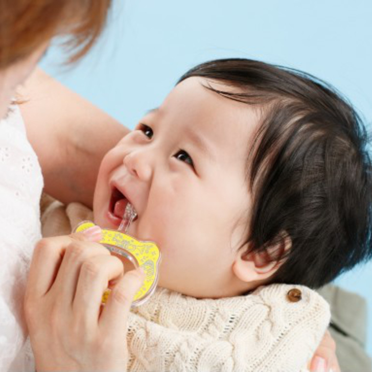赤ちゃんの歯ブラシおすすめ11選 歯磨きのやり方やいつからやるかも解説