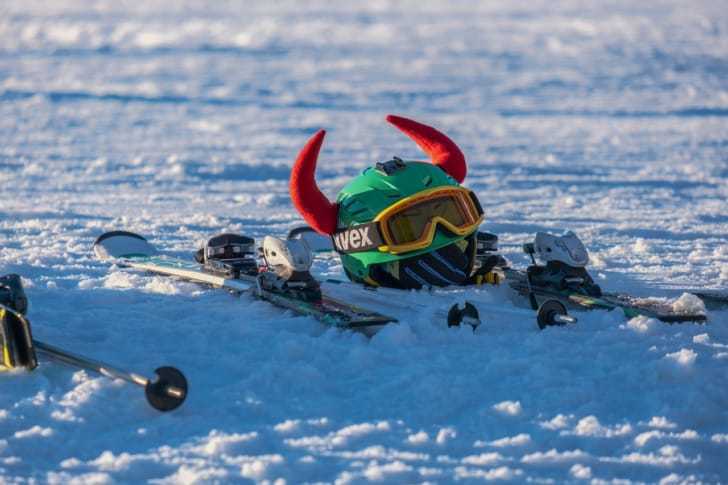 おすすめのスキーゴーグル8選 人気メーカーの曇らないスキーゴーグル メガネのまま使えるゴーグルを紹介