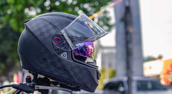 バイクのヘルメットの写真