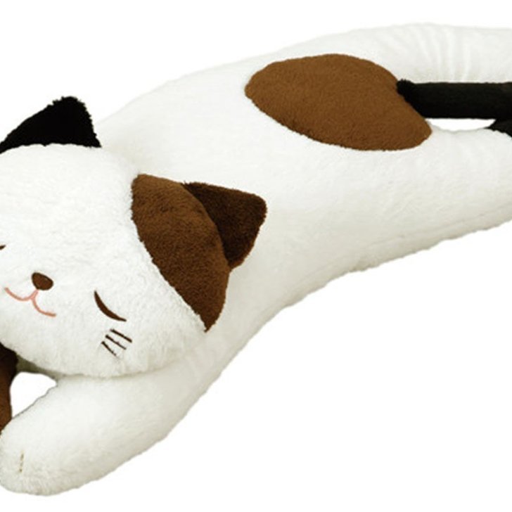 かわいい猫の動物アニマルクッション10選 抱き枕からぬいぐるみの大きさまでのおすすめをご紹介