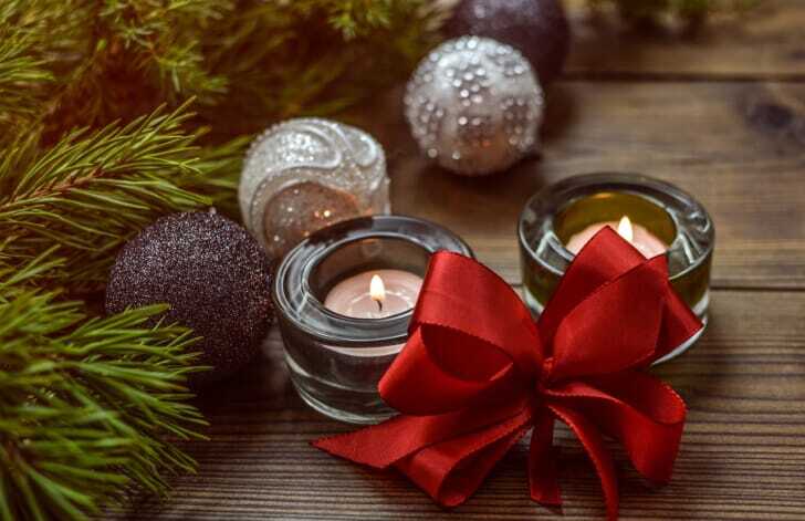 クリスマスツリーのリボンおすすめ9選 おしゃれな飾り方や結び方も紹介